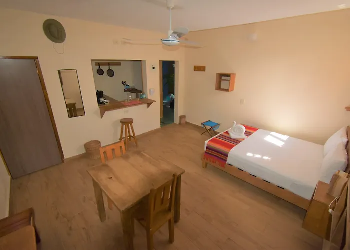 Casa Almendro Hotel 2*