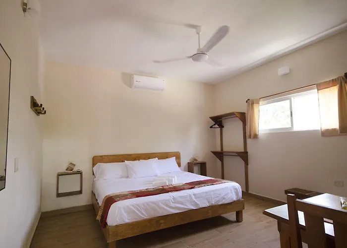 Casa Almendro Hotel 2*