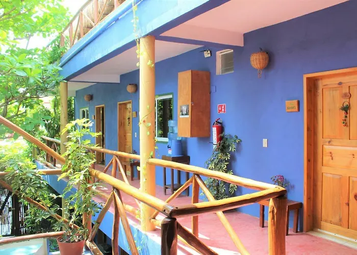 Casa Almendro 2*